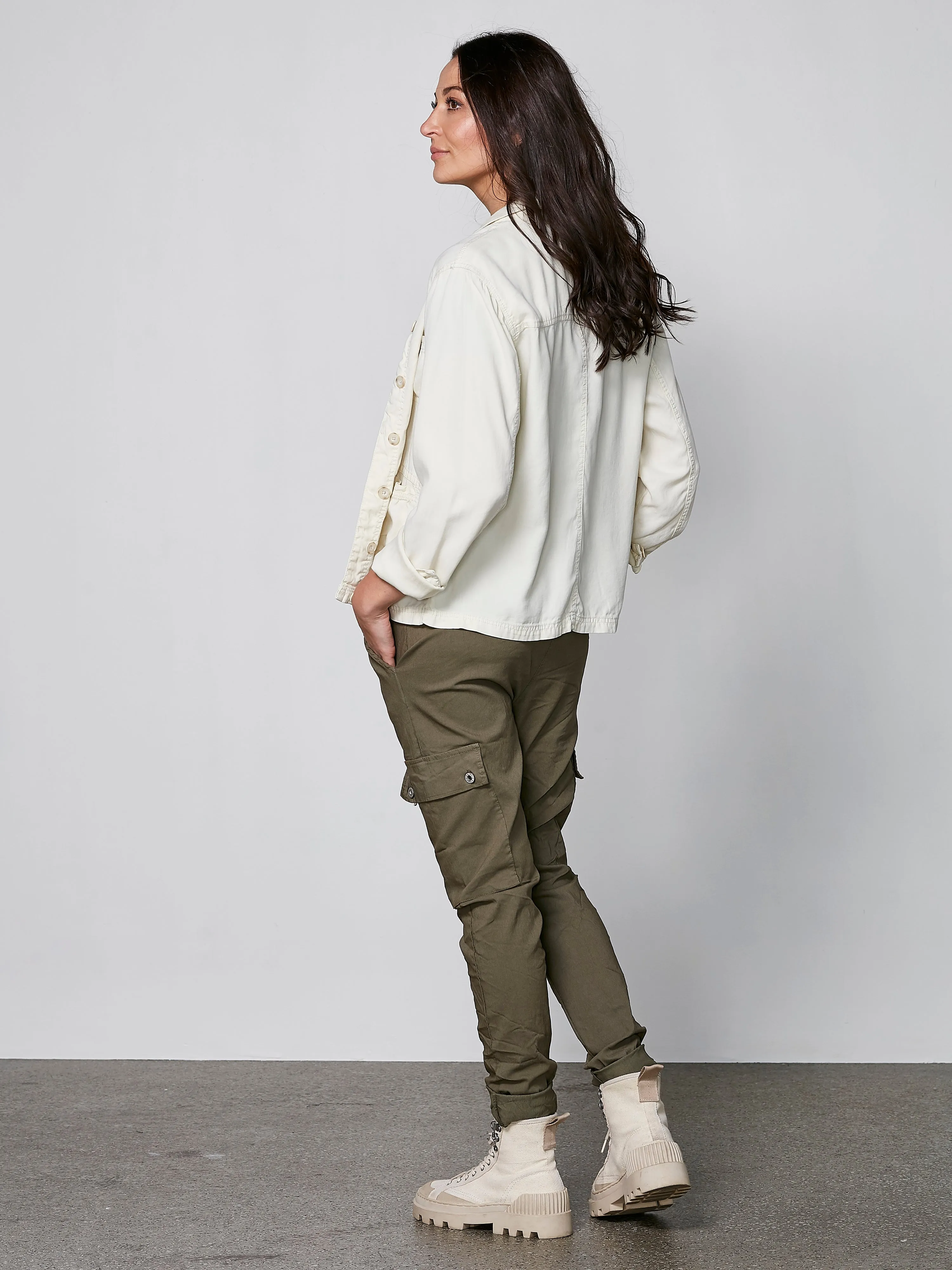 CARMEN YNDE trousers - Olive