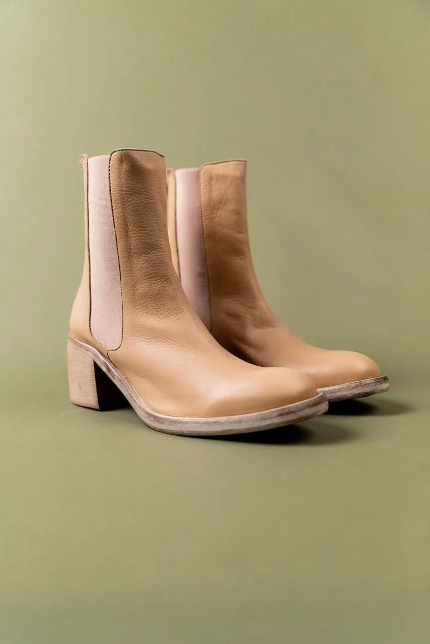 Free People Essential Chelsea Boots