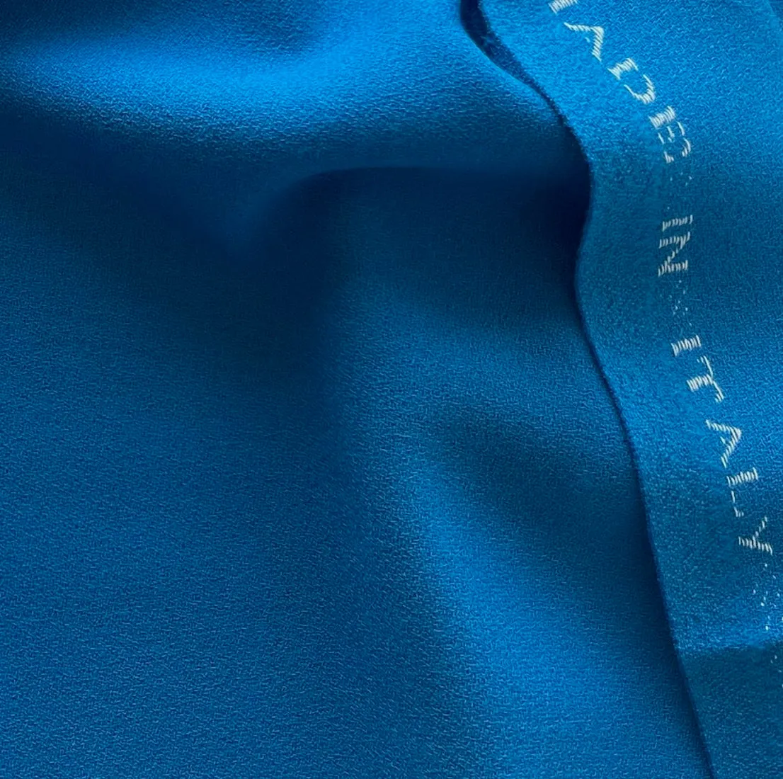 High-End Vivid Sapphire Selvedged Wool Crepe (Made in Italy)