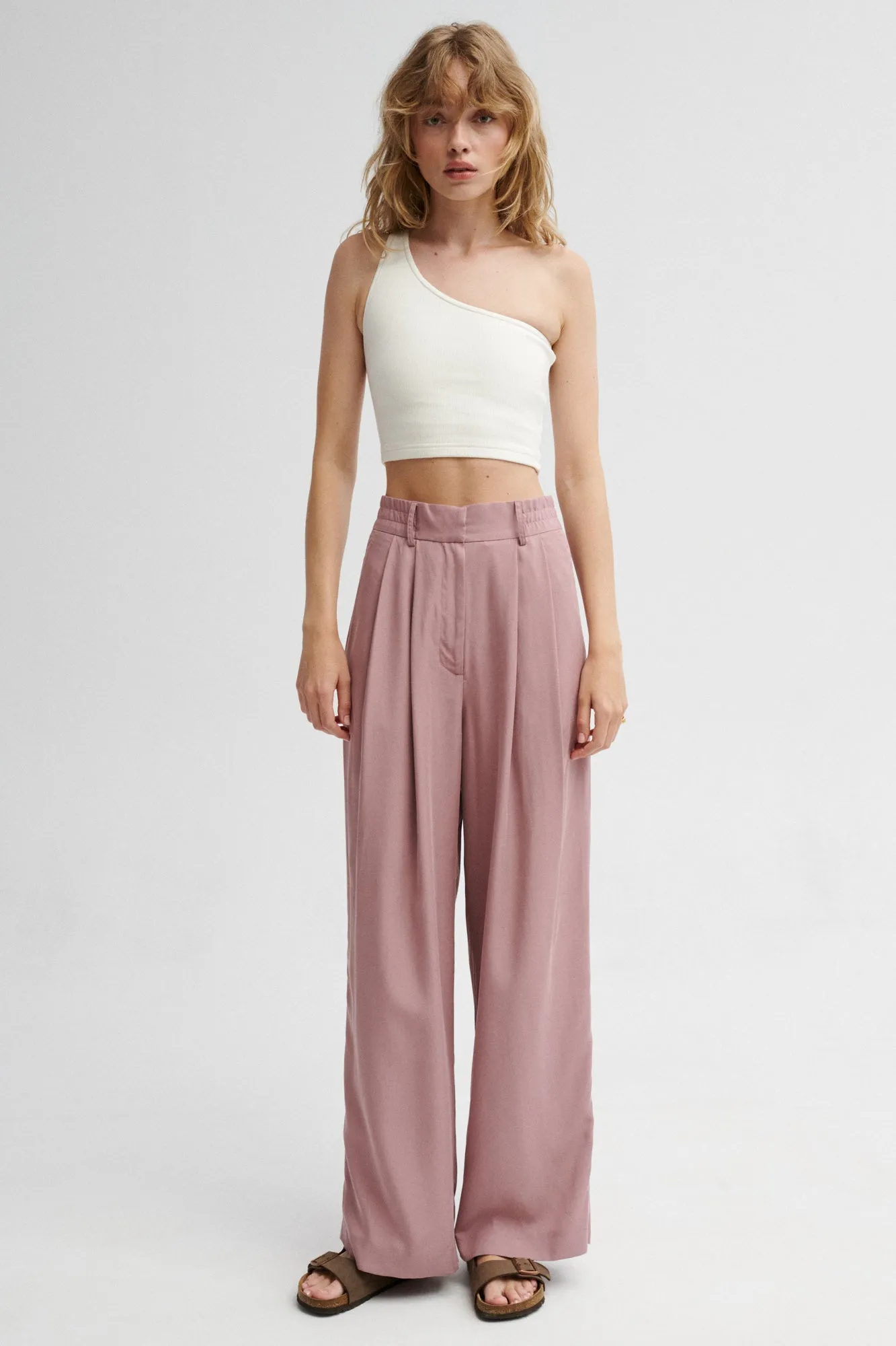 Tencel™ trousers / 05 / 02 / pale rose