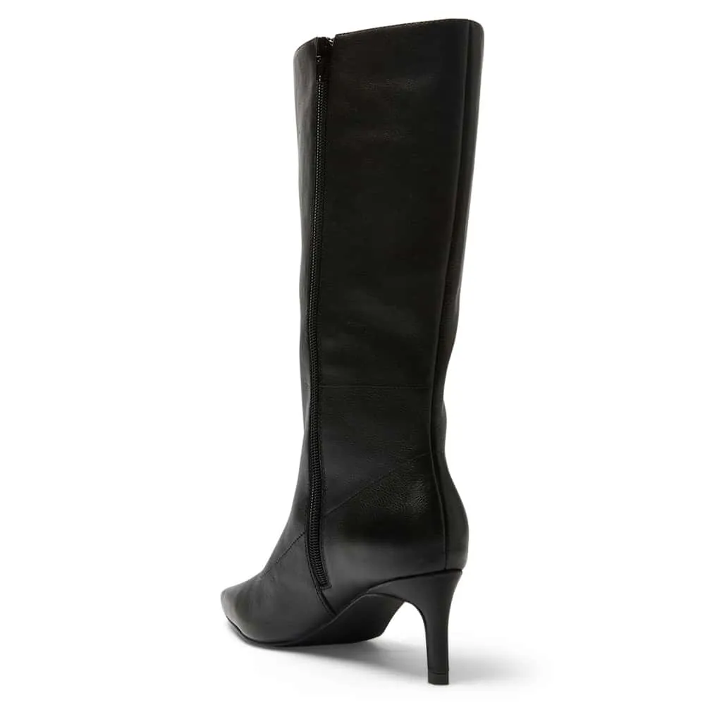 Ultimate Boot in Black Leather