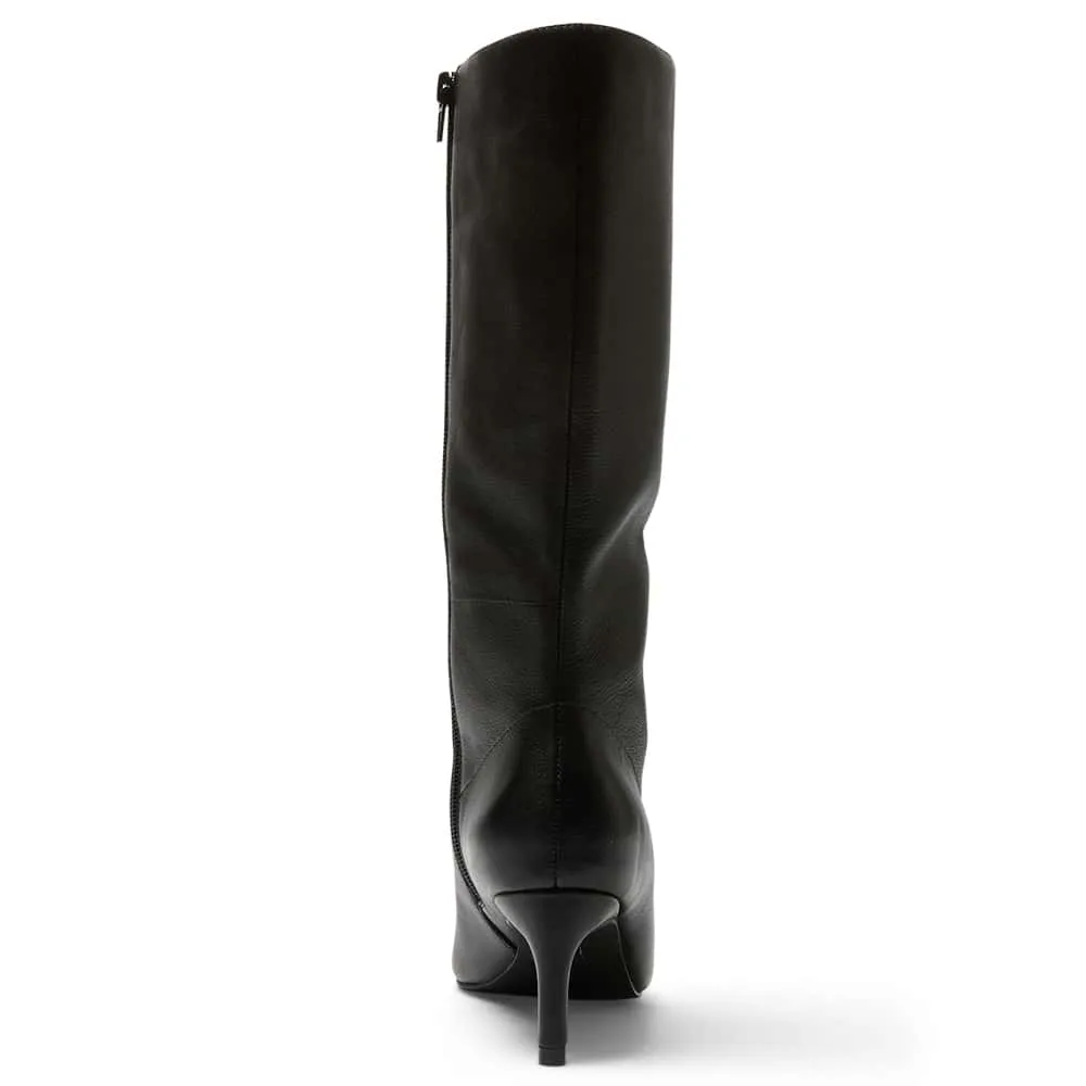 Ultimate Boot in Black Leather